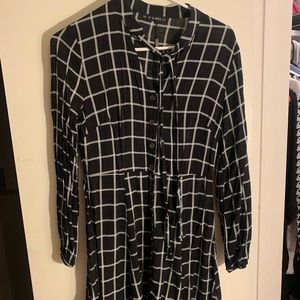 Professional long sleeve dress black and white